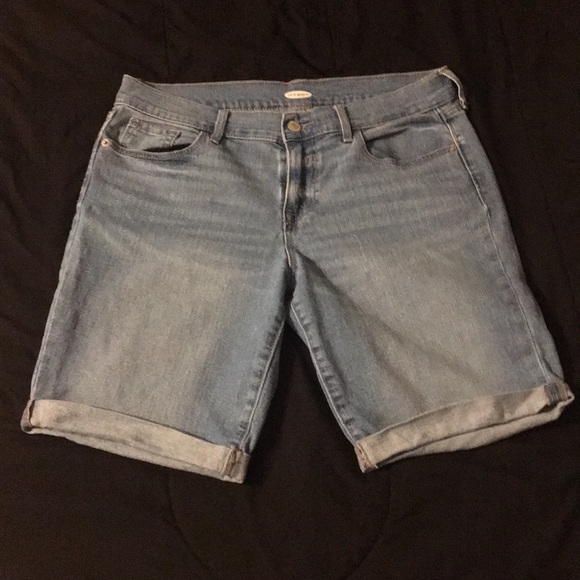 Old Navy Pants - Light wash jean shorts